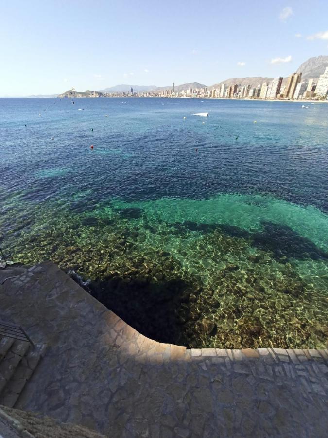 Estudio Primera Linea Con Acceso Privado Al Mar Benidorm Eksteriør billede